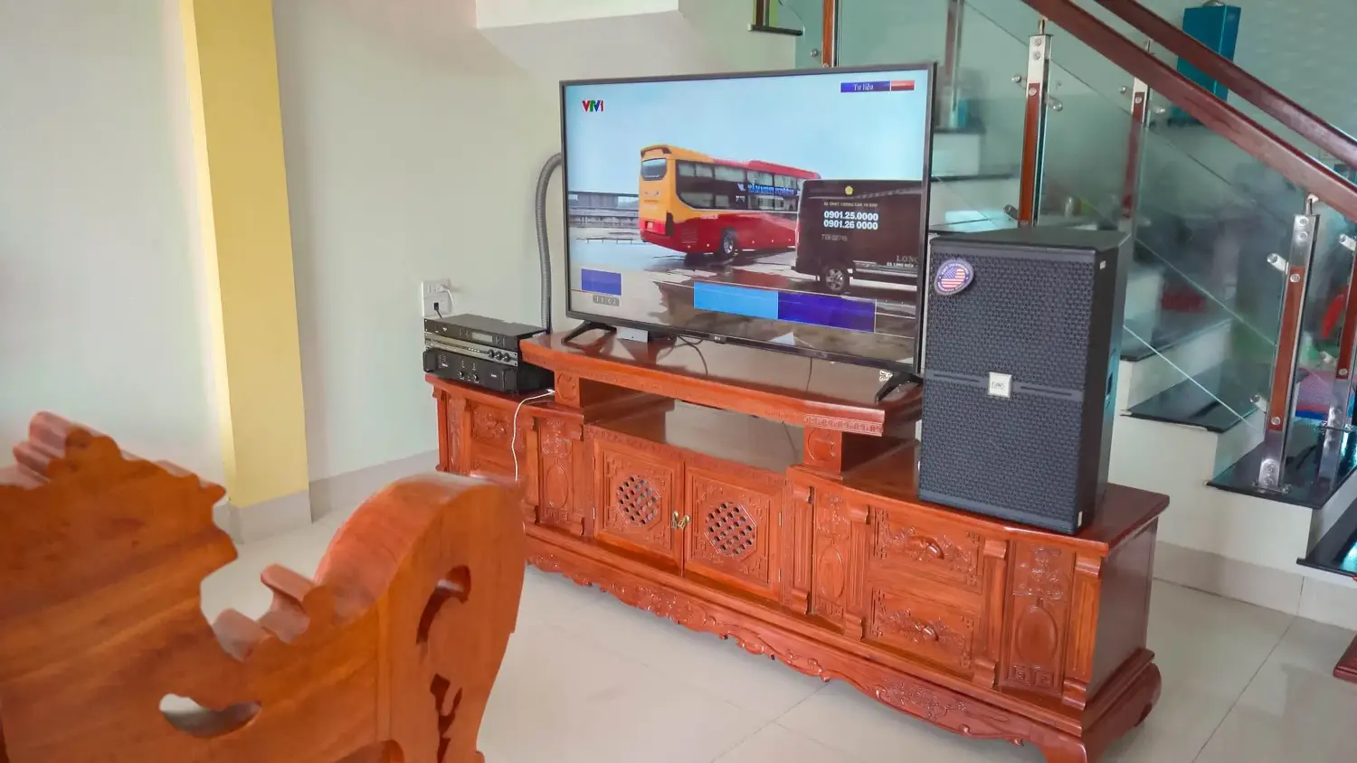 Mặt bên của Dàn Karaoke CAVS TT297