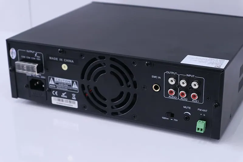 Mặt sau của Amply ITC TA 120