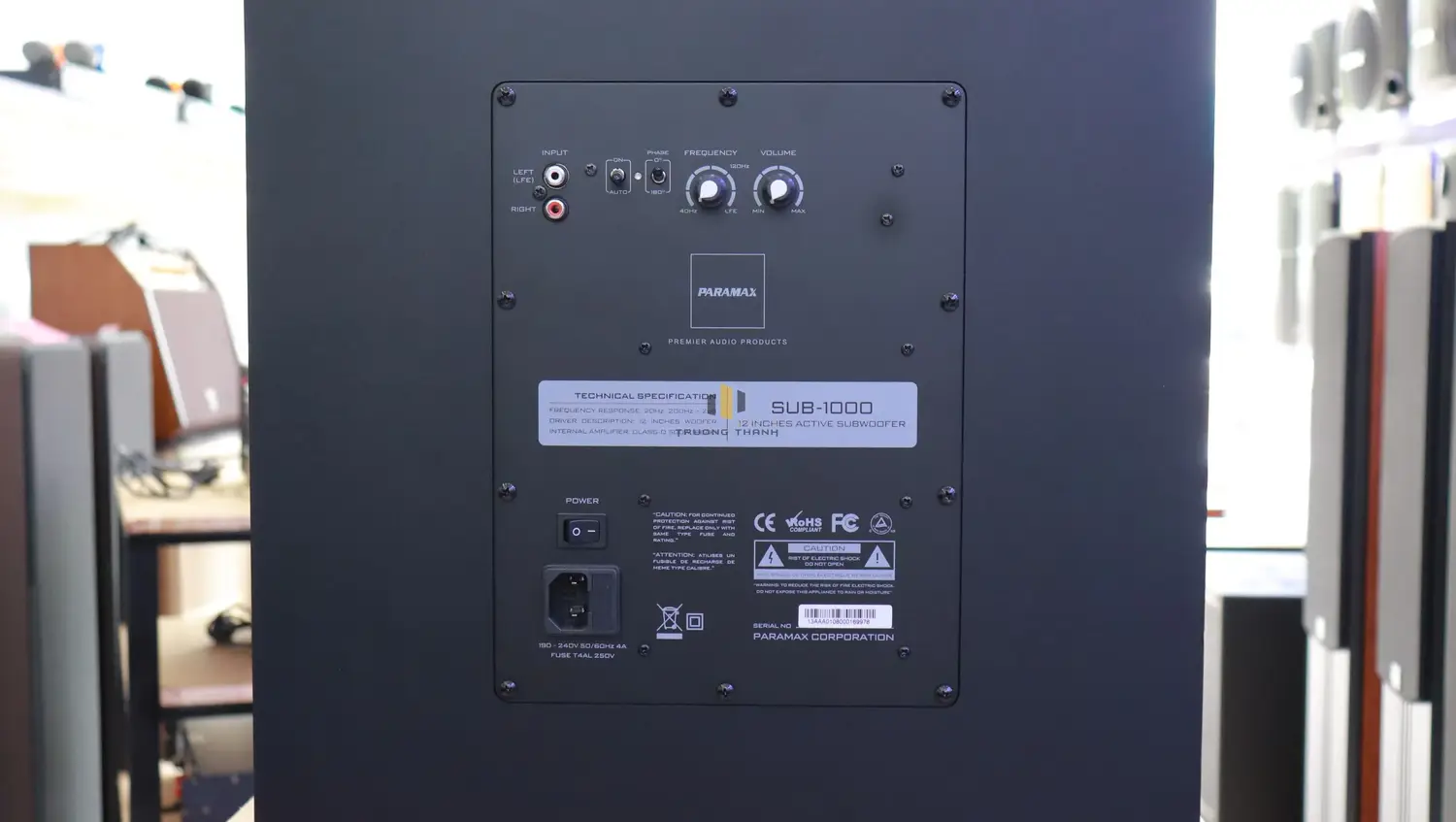 Loa sub Paramax 1000 New mặt sau