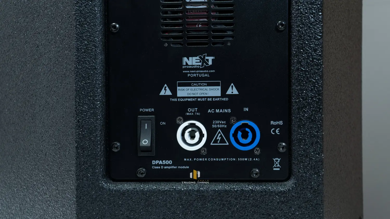 Công tắc nguồn của Loa Next Proaudio PFA12