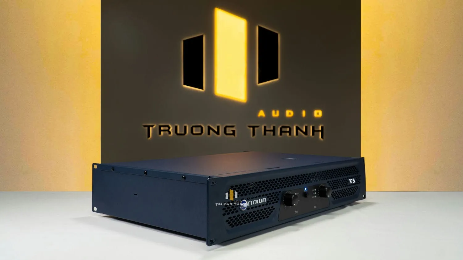Ảnh sản phẩm Cục đẩy công suất Crown T5 (Harman Mỹ) 2
