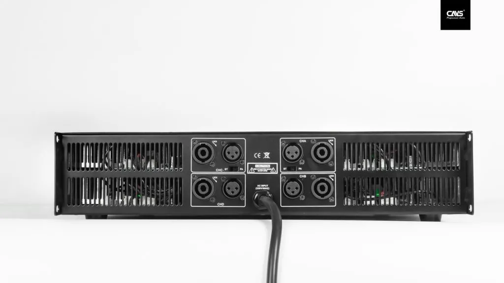 Mặt sau của Cục đẩy công suất CAVS DG41000