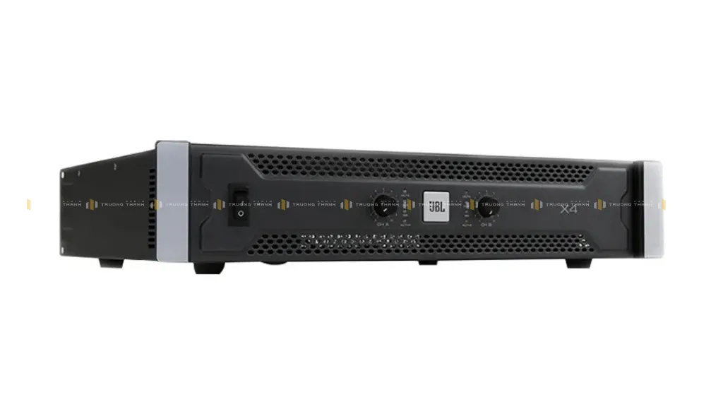 Mặt bên của Cục đẩy công suất JBL X4