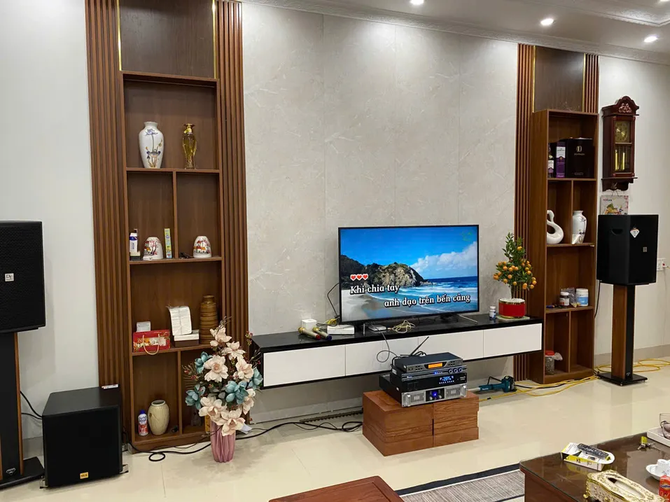 Mặt trước của Dàn Karaoke DT TT418