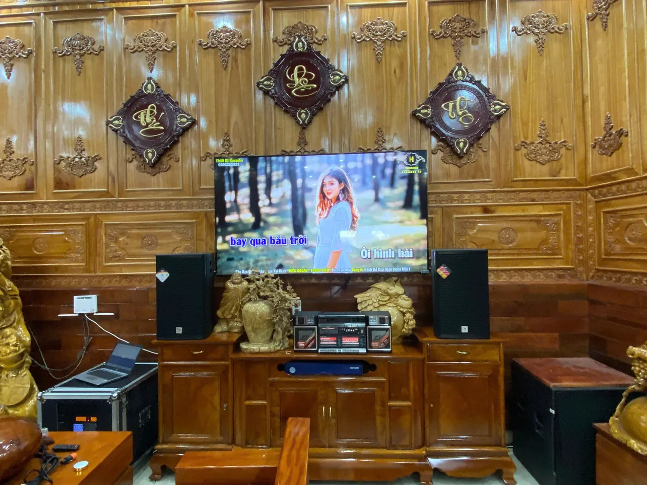 Mặt trước của Dàn karaoke DT TT358