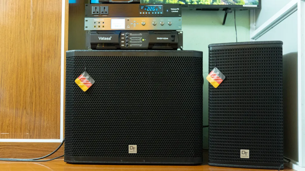 Mặt trước của Dàn karaoke DT TT377