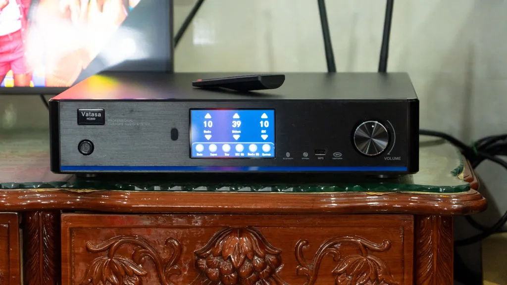 Amply số của Dàn karaoke DT TT380