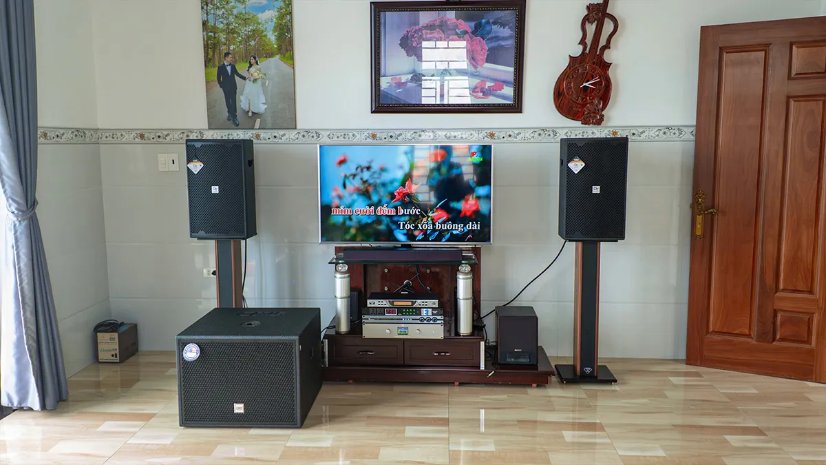 Lắp đặt Dàn karaoke DT TT436: (DT D2000, Vatasa T900 New, Vatasa V6 Pro, DT DH-208, CAVS CS115, Vatasa P9 Luxury)