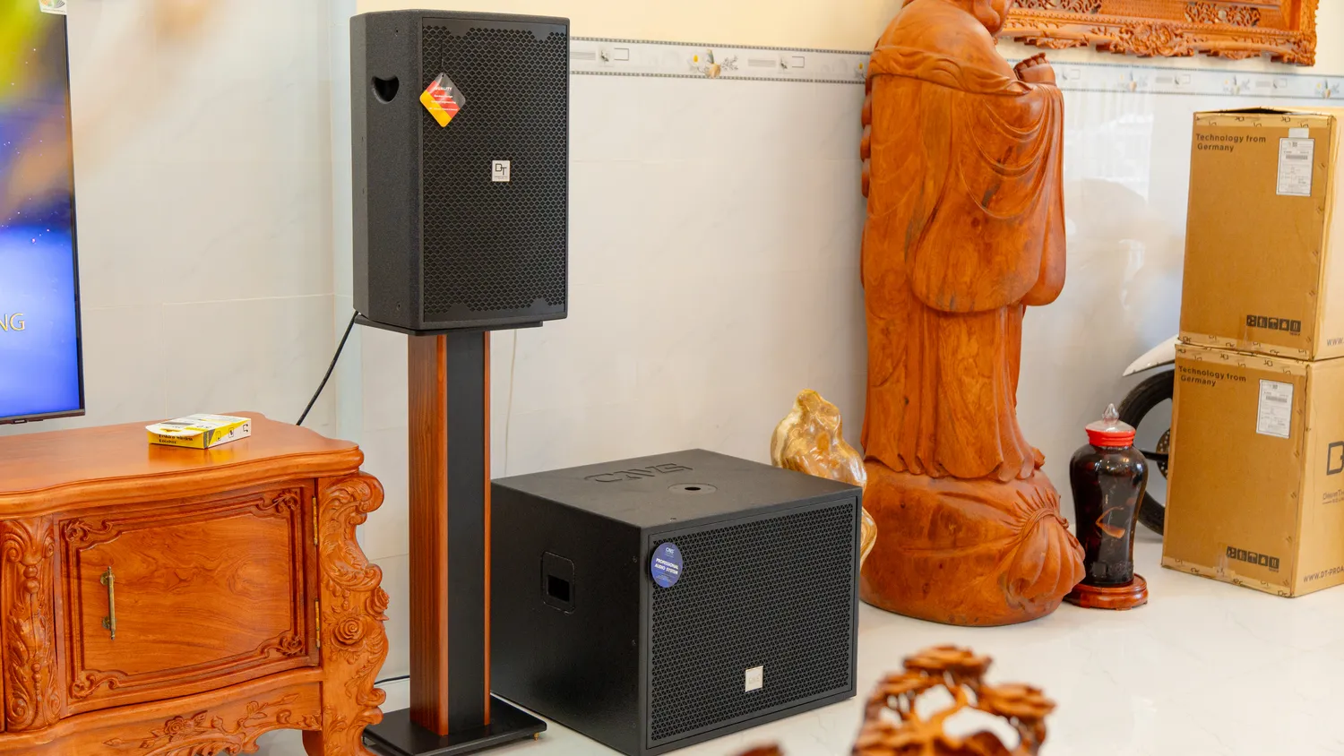 Loa karaoke và loa sub của Dàn karaoke DT TT378