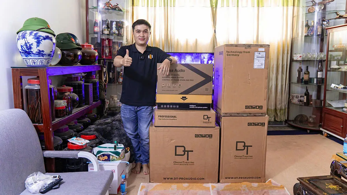 thùng thiết bị của Dàn Karaoke DT TT344: (DT Alpha12, Vatasa T900 New, Vatasa V8Pro, DT Lion406, DT Delta115, Vatasa P9 Limited)