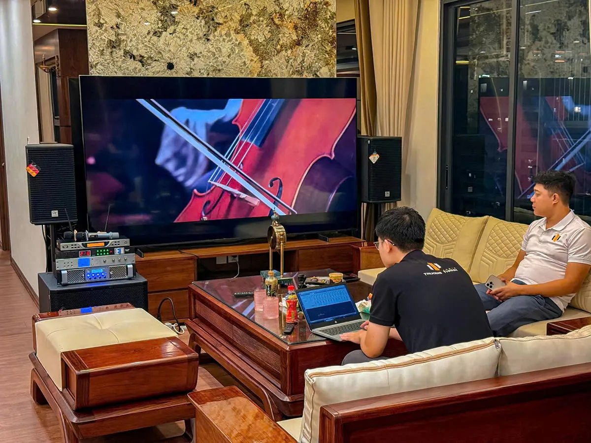 Dàn Karaoke DT TT300: (DT Alpha12, Vatasa T900 New, Vatasa V8Pro, DT Lion408, DT Delta115, Vatasa P9 Luxury) phù hợp hát karaoke và nghe nhạc tại nhà