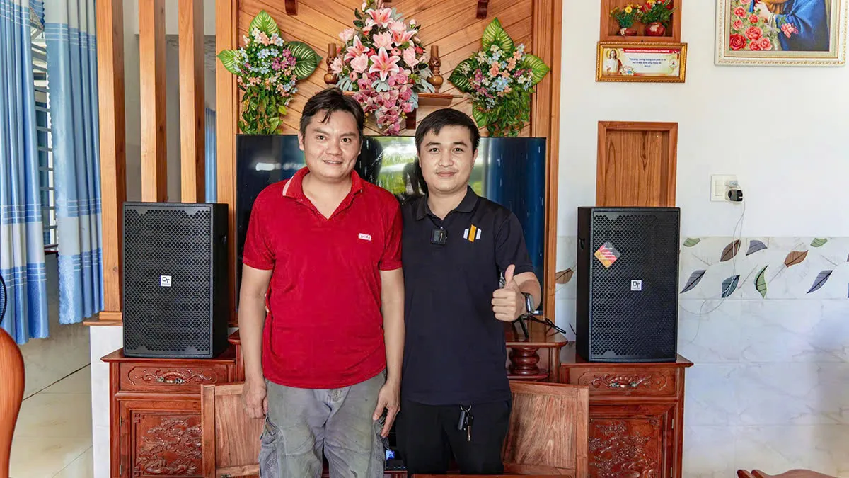 trường thành audio lắp đặt Dàn karaoke DT TT208: (DT D2000, Vatasa Bla600 New) cho anh vinh tại đồng nai