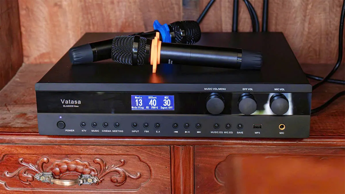 amply vatasa bla600 new của Dàn karaoke DT TT208: (DT D2000, Vatasa Bla600 New)