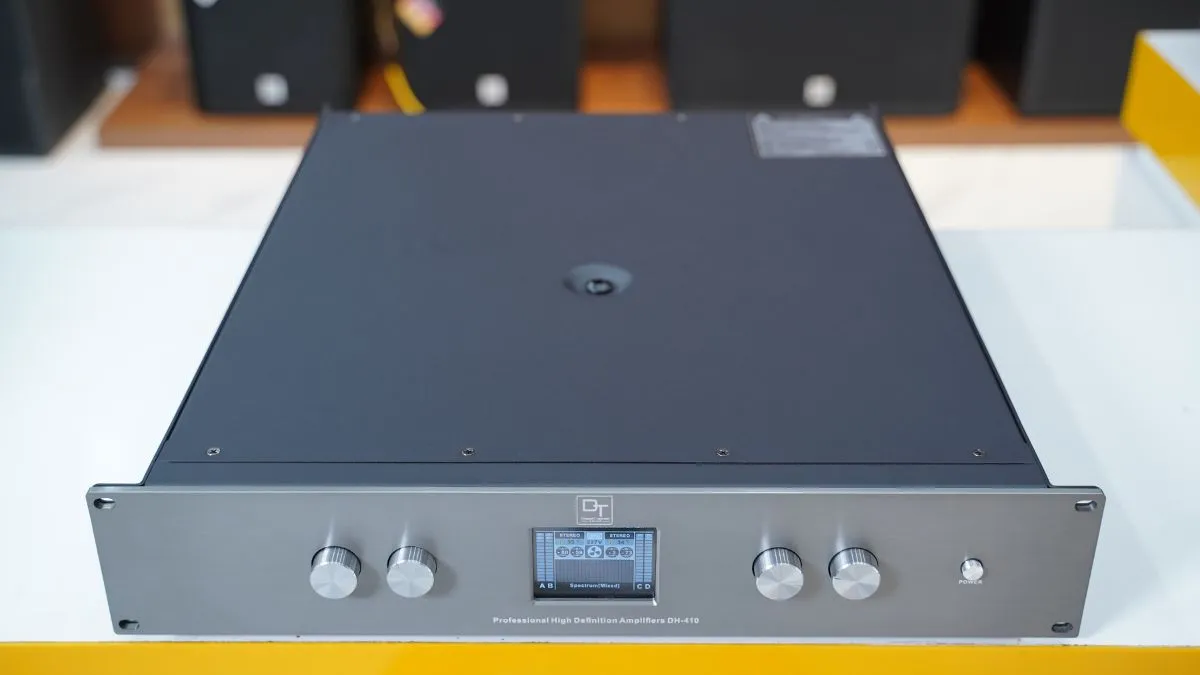 Hình thực tế Mặt trên Cục đẩy công suất DT DH-410