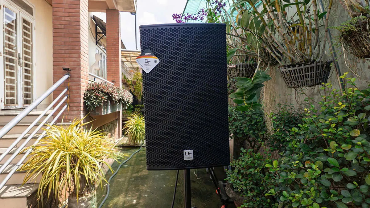 Loa chính của Dàn karaoke DT TT455: (DT Radius-12Pro, Vatasa T900 New, Vatasa V8 Pro, DT DH-410, DT Delta118, Vatasa P9 Luxury)
