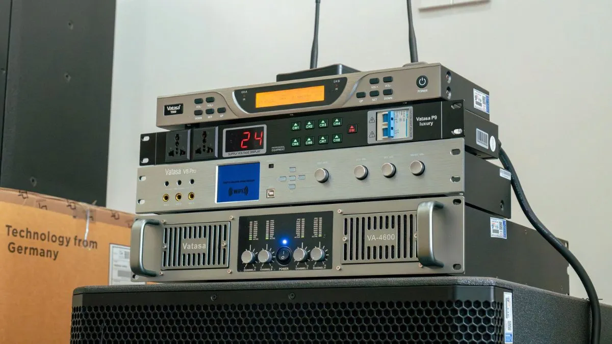bộ xử lý tín hiệu của Dàn karaoke DT TT481: (DT Radius-12Pro, Vatasa T900 New, Vatasa V8 Pro, Vatasa VA-4600, DT Delta115, Vatasa P9 Luxury)