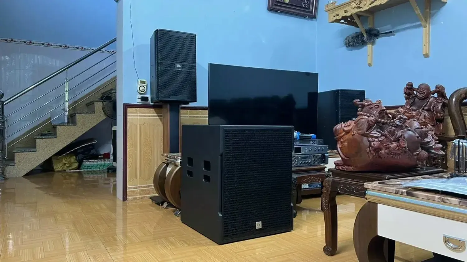 Loa Sub hơi DT Sigma118 thiết kế tối giản, sang trọng