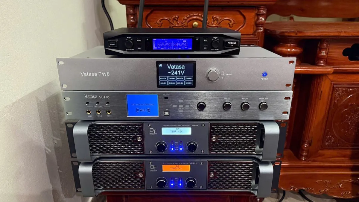 Bộ thiết bị xử lý âm thanh của Dàn karaoke JBL TT435: (JBL KP6012, Vatasa T10, Vatasa V8 Pro, DT Lion208, DT Lion215, DT Alpha118, DT PW8)