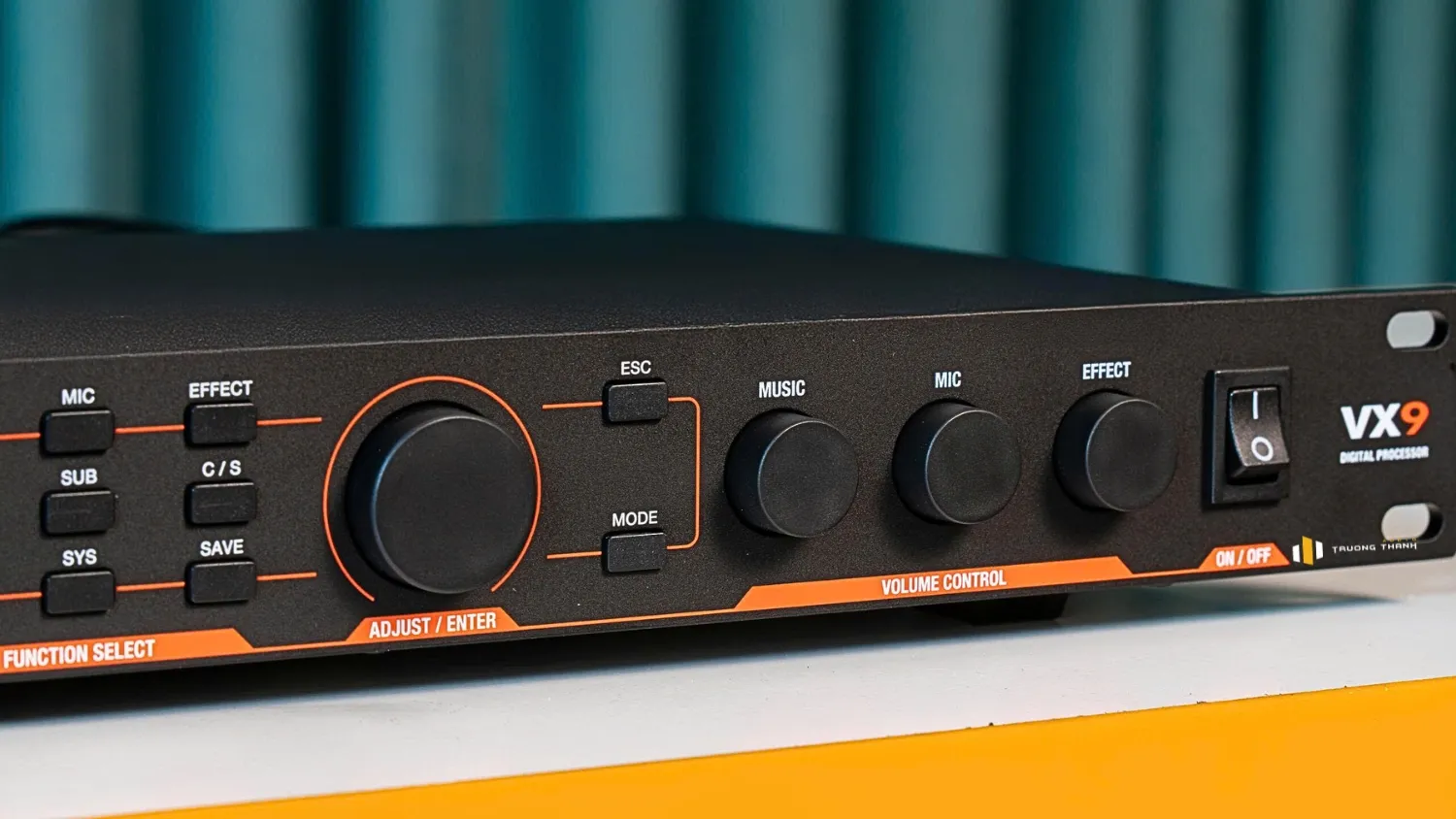 Núm chỉnh Vang số JBL VX9