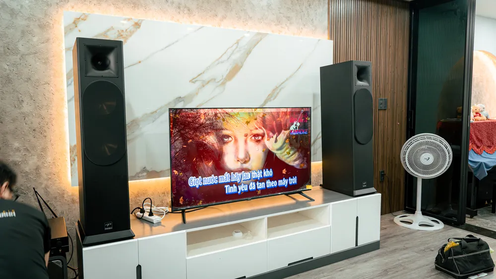 Ảnh sản phẩm Dàn Karaoke Paramax TT420: (Paramax EURO 8 Luxury, Vatasa Bla600, Polk HTS12) 2