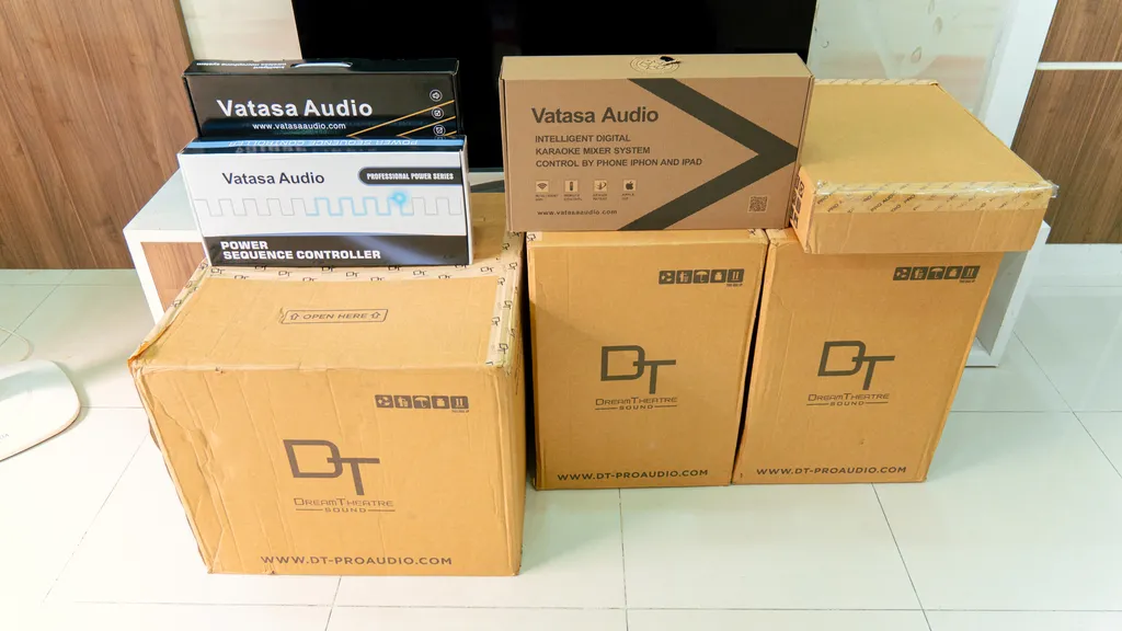 Thùng đựng thiết bị của Dàn Karaoke DT TT391