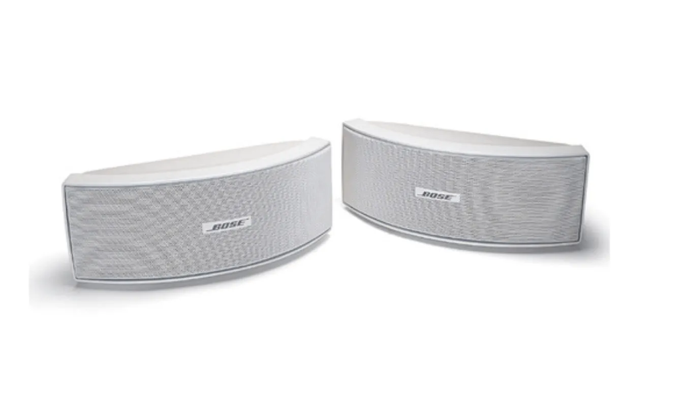 Mặt trước của Loa Bose 151SE Environmental màu trắng