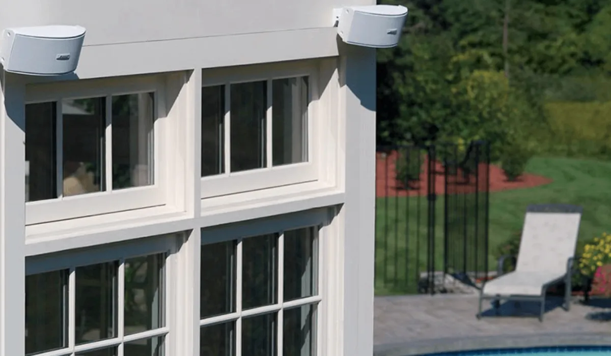 Hình ảnh thực tế của Loa Bose 151SE Environmental 1