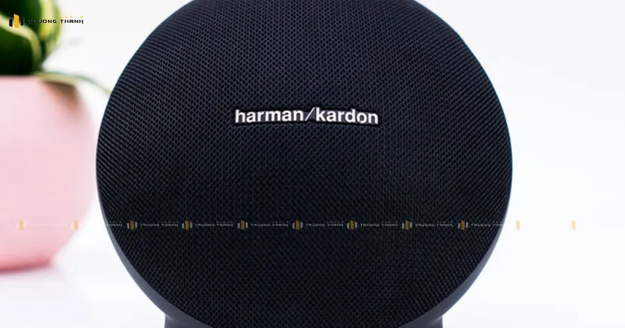 Mặt trước của Loa Harman Kardon ONYX MINI