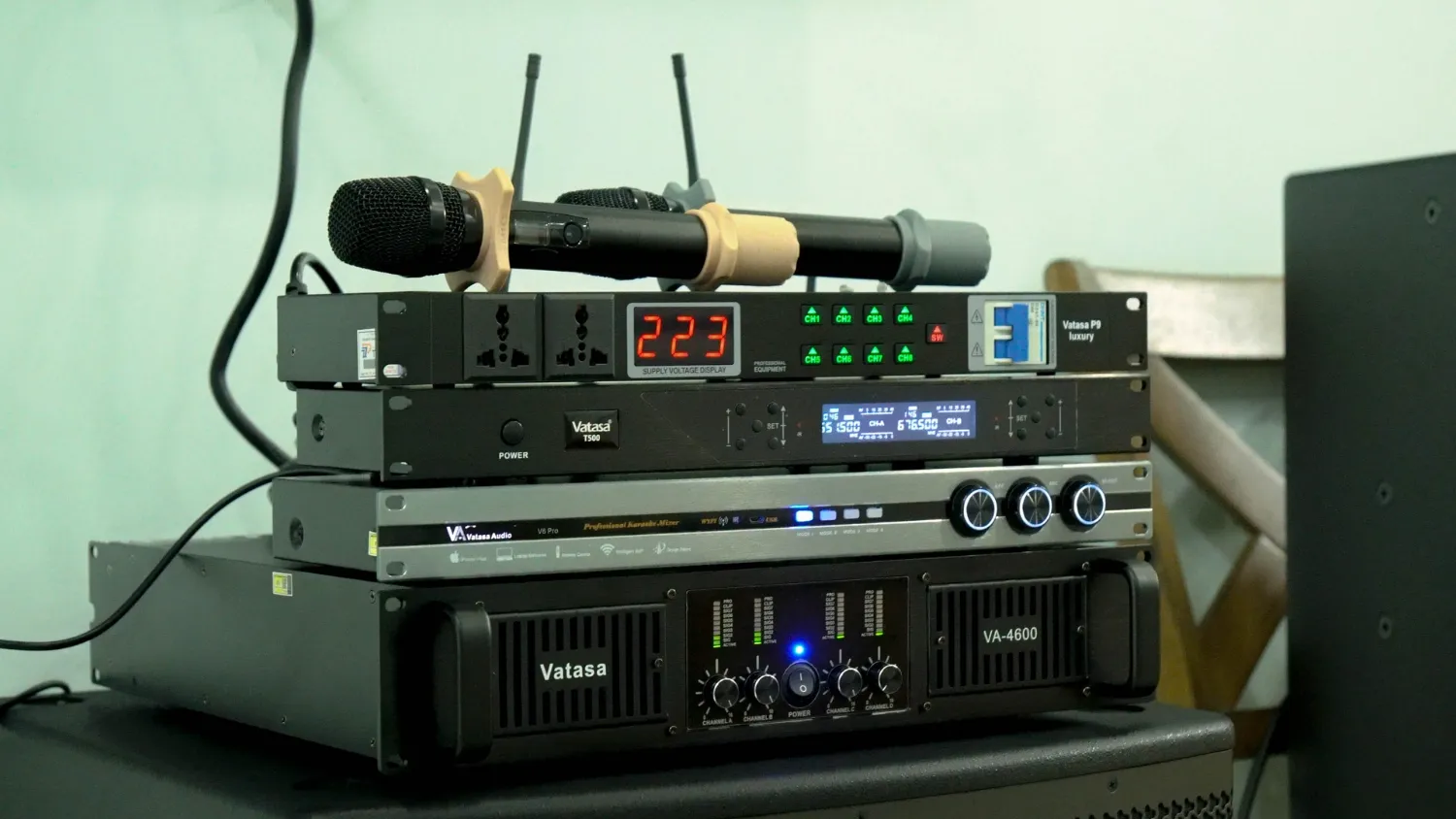 Micro Vatasa T500 có thiết kế gọn nhẹ và sang trọng