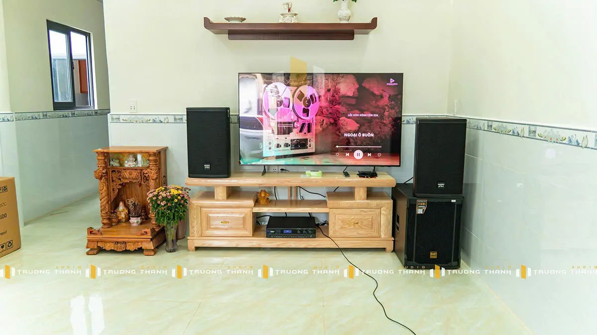 Dàn karaoke Paramax TT330: (Paramax PRO V30, Vatasa Bla600 New, B&W S1500 Max) hình thực tế