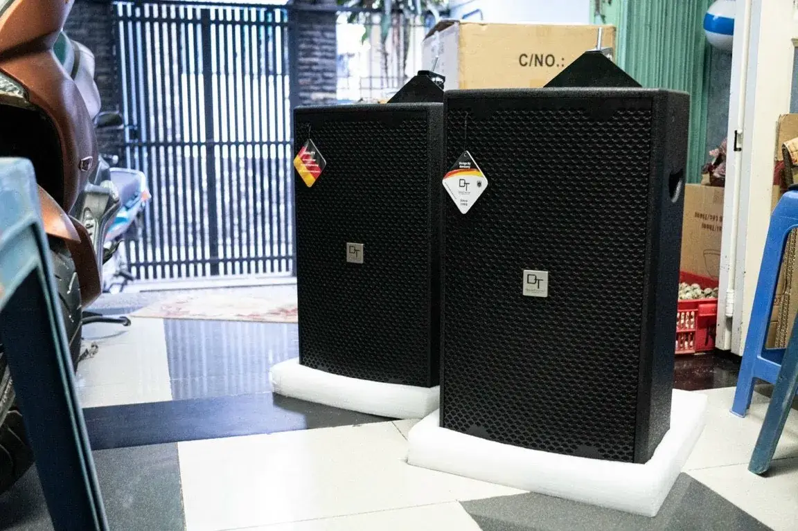 Đôi loa karaoke của Dàn karaoke DT TT165