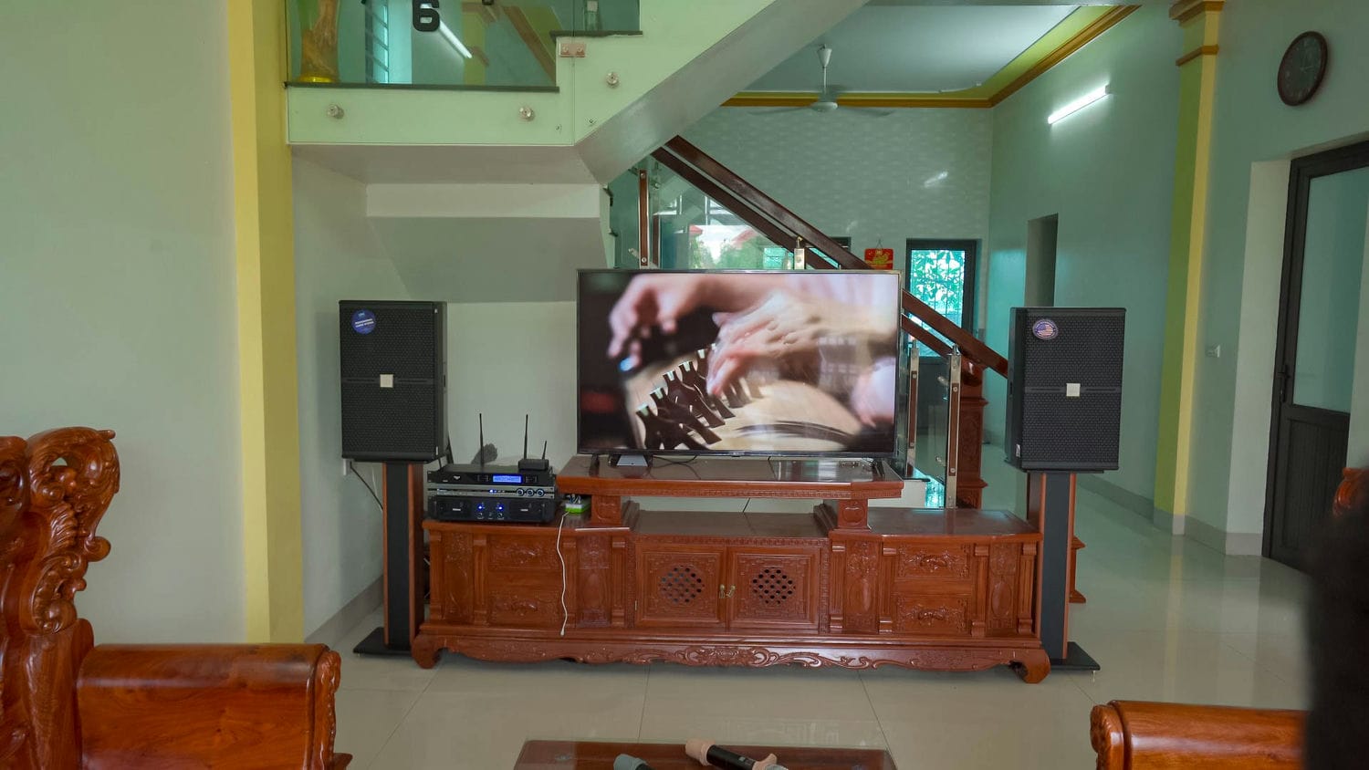 Mặt trước của Dàn Karaoke CAVS TT297