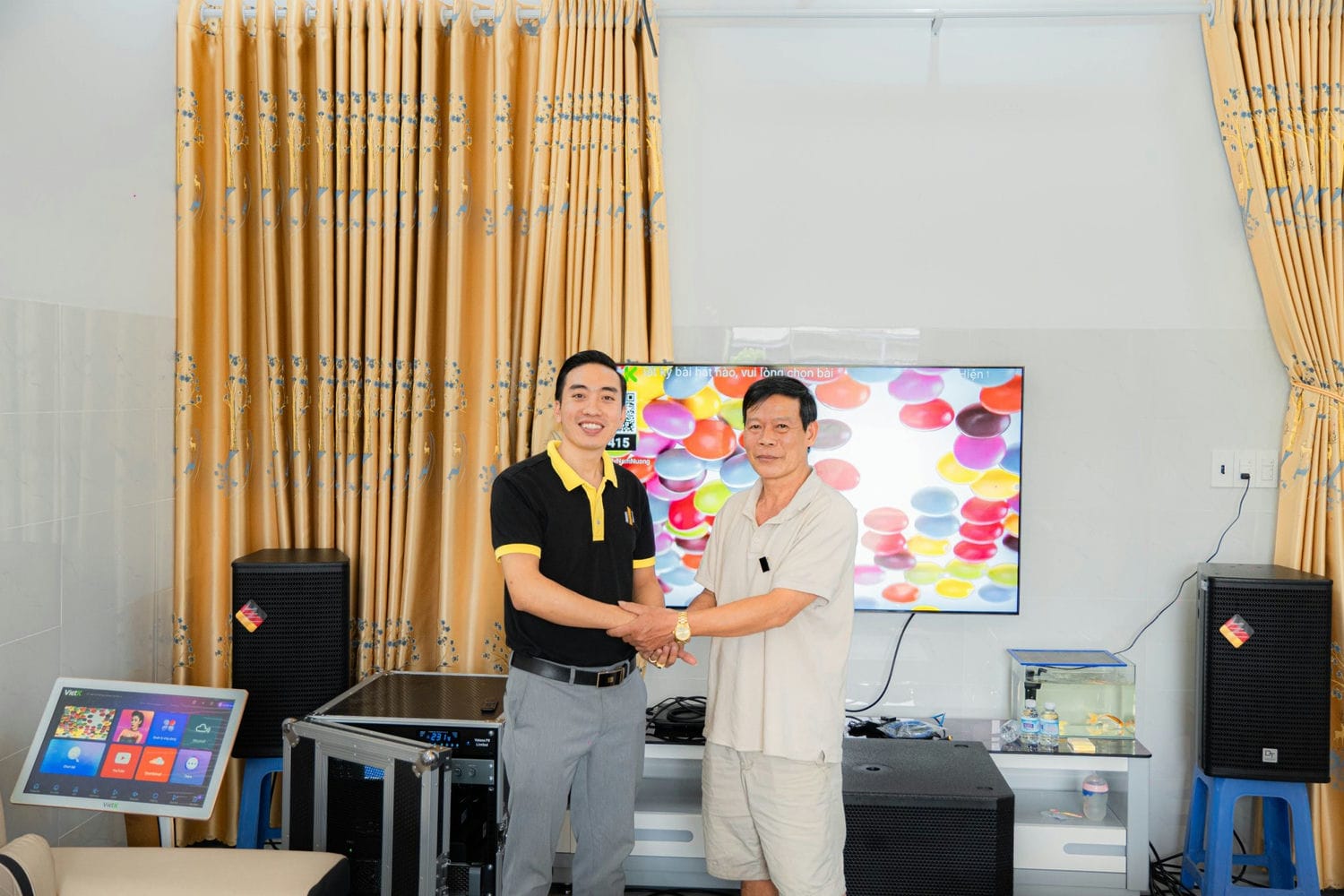 Ảnh sản phẩm Dàn karaoke DT TT294: (2 DT Alpha 12, Vatasa T10, Vatasa V8 Pro, Vatasa VA-2500, DT Lion408, DT Delta118, Vatasa P9 Limited, VietK 4TB, VietK 22 inch) 1
