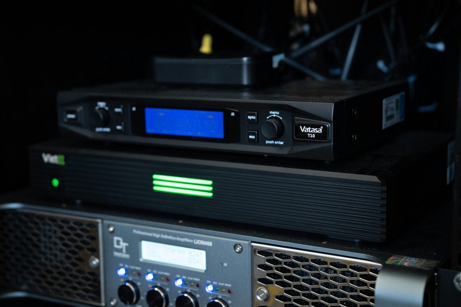 Ảnh sản phẩm Dàn karaoke DT TT294: (2 DT Alpha 12, Vatasa T10, Vatasa V8 Pro, Vatasa VA-2500, DT Lion408, DT Delta118, Vatasa P9 Limited, VietK 4TB, VietK 22 inch) 11