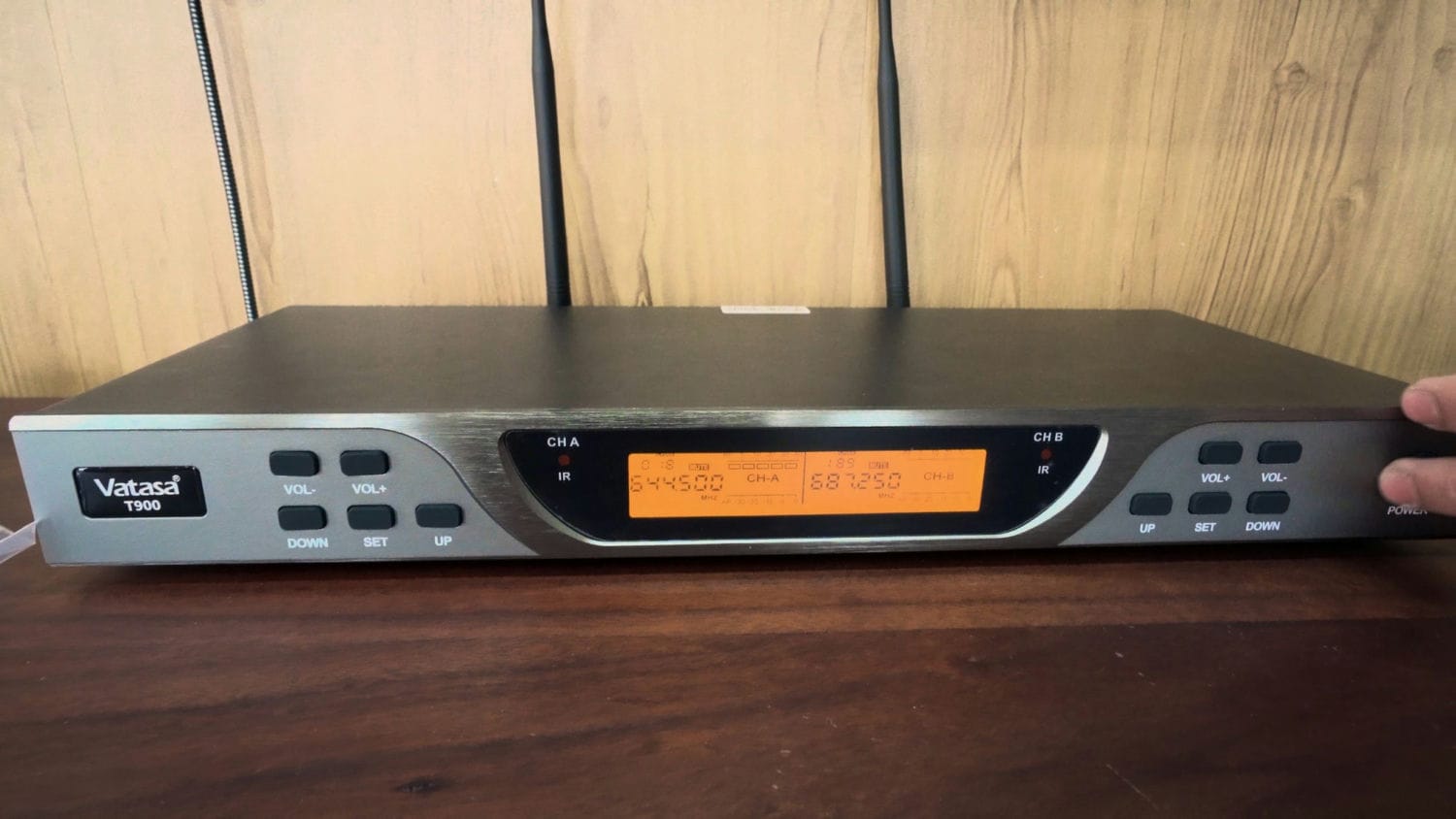 Ảnh sản phẩm Dàn karaoke DT TT301: (DT Alpha 12, Vatasa T900 New, Vatasa V8Pro, DT Lion408, 2 DT Delta115, Vatasa P9 Limited) 3