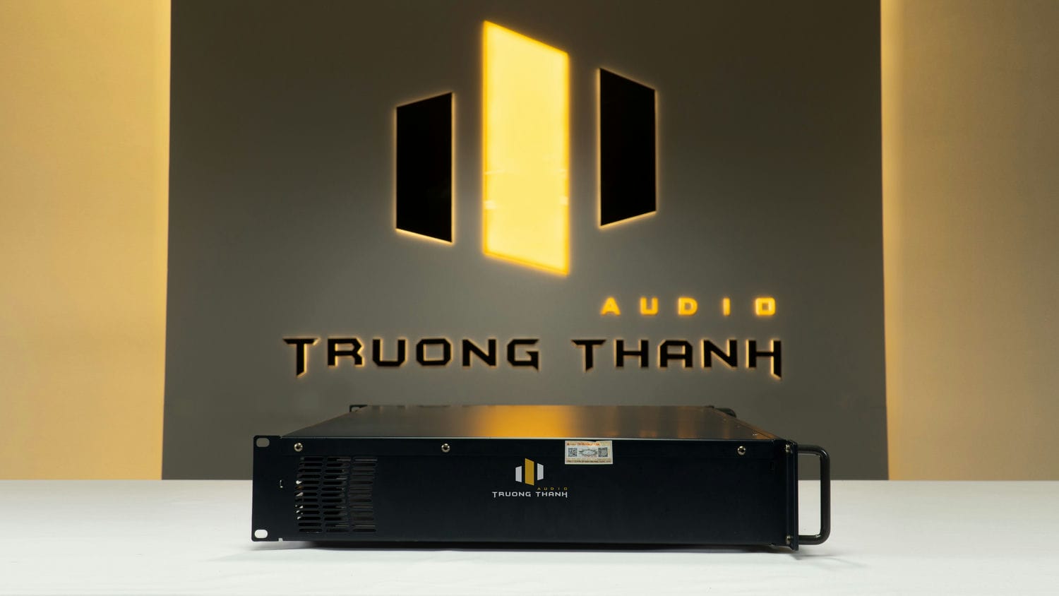 Ảnh nổi bật của sản phẩm Cục đẩy công suất Next Proaudio MA2300 3