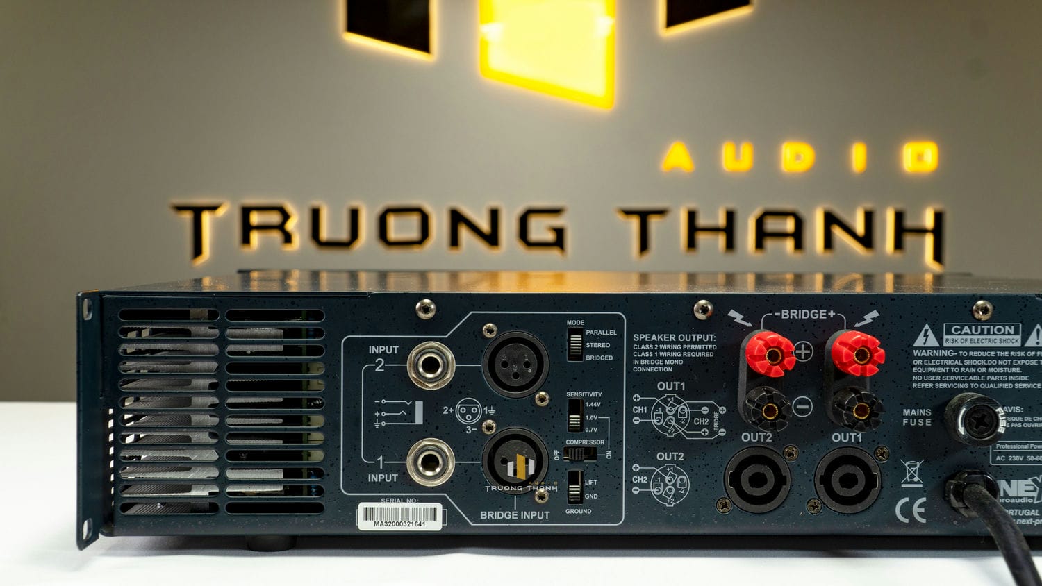Ảnh sản phẩm Cục đẩy công suất Next Proaudio MA3200 8