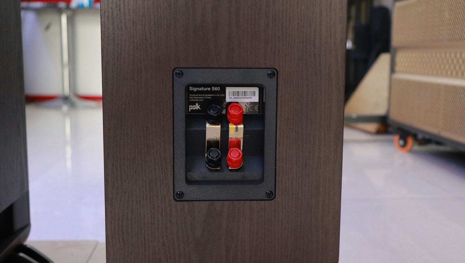 Loa Polk Audio Signature S50 mặt sau