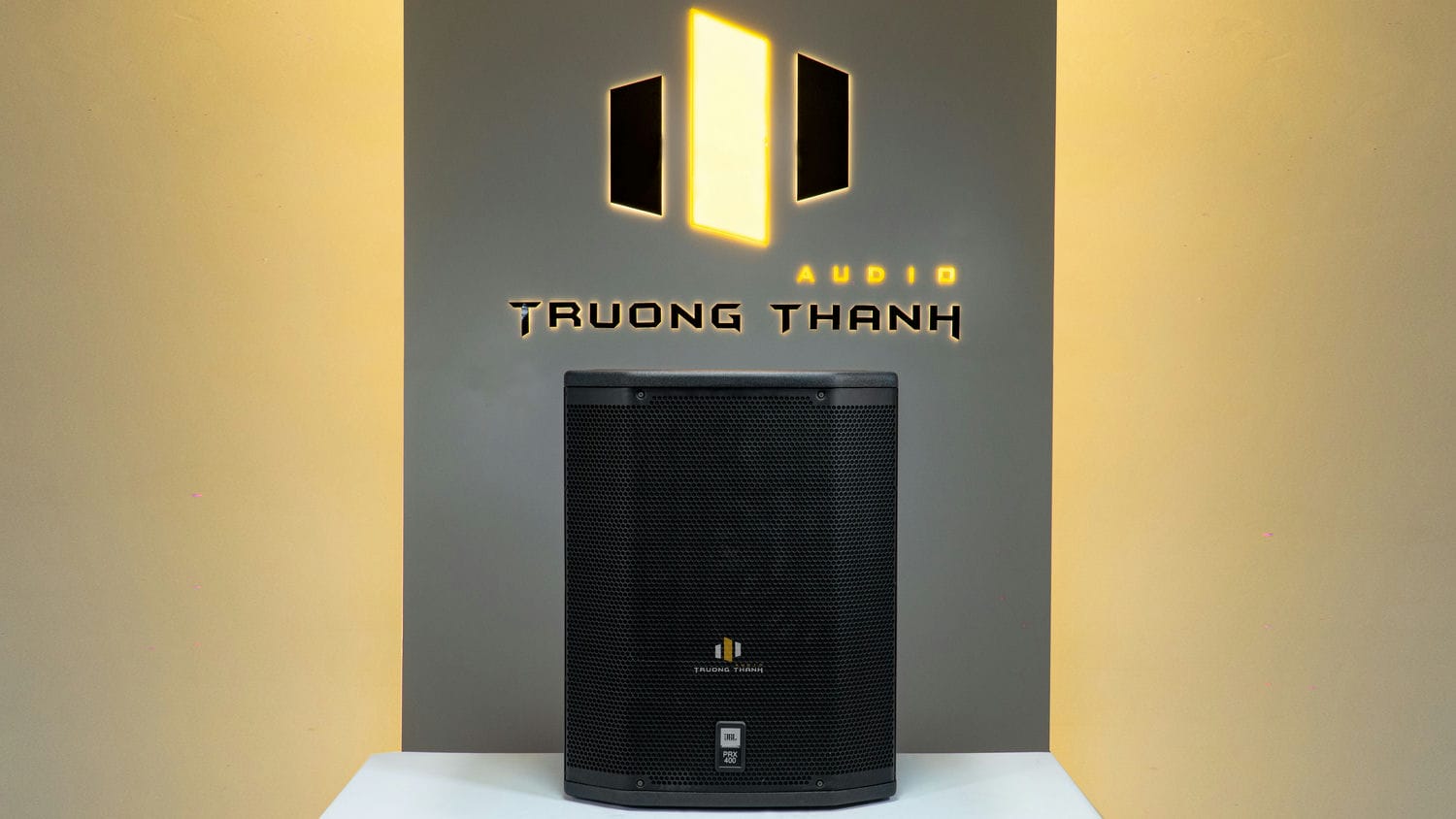 Ảnh nổi bật của sản phẩm Dàn karaoke JBL TT203: (JBL PRX 412M, Vatasa T10, Vatasa V8Pro, Vatasa DKS1004 NEW, JBL PRX 418S, Vatasa P9 Pro) 5