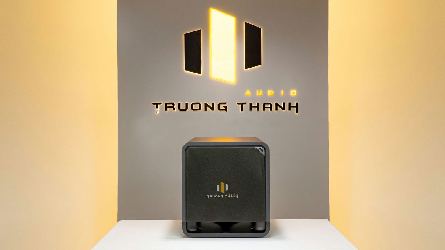 Ảnh nổi bật của sản phẩm Dàn Karaoke Paramax TT250: (Paramax EURO 8 Luxury, Vatasa T500, Vatasa V6 Pro, DT Lion408, Polk Audio HTS12) 6