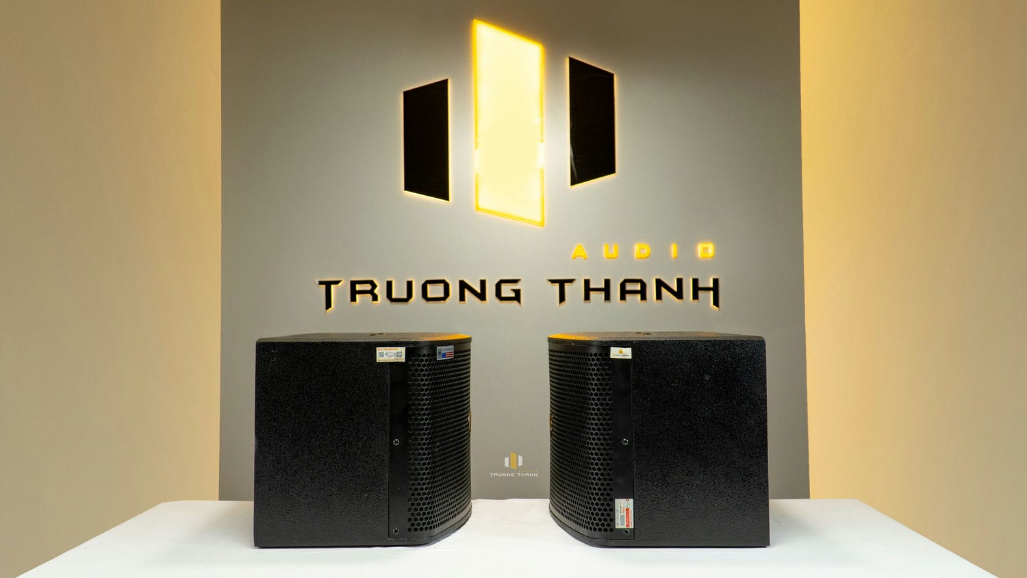 Ảnh nổi bật của sản phẩm Loa karaoke CAVS LF710 4