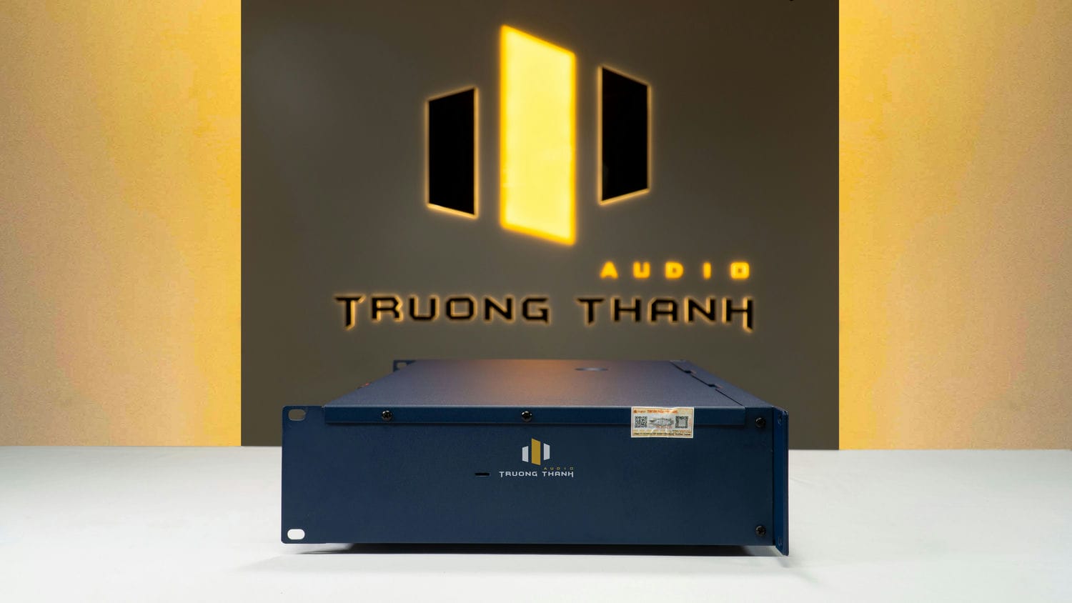 Ảnh sản phẩm Cục đẩy công suất 2 kênh Crown T7 (Harman Mỹ) 3