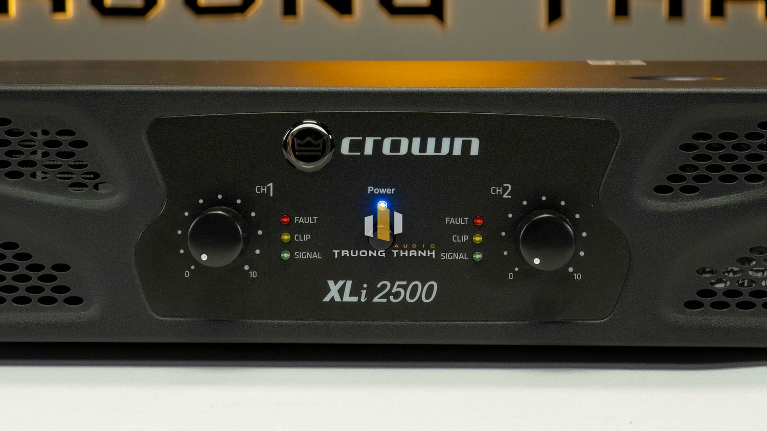 Ảnh sản phẩm Cục đẩy Crown XLi 2500 (Harman Mỹ) 8