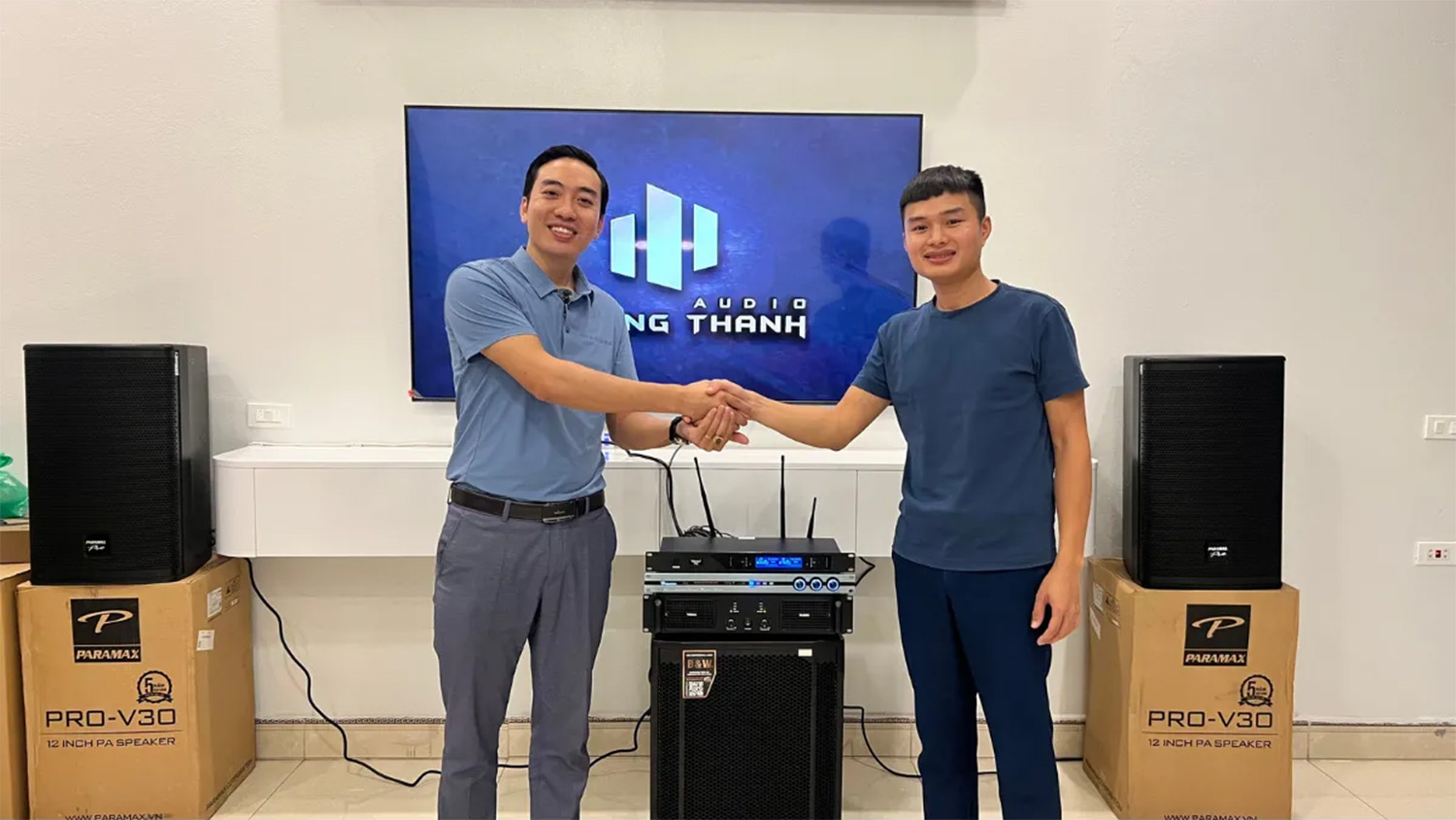 Lắp đặt dàn Karaoke Paramax Pro V30 3