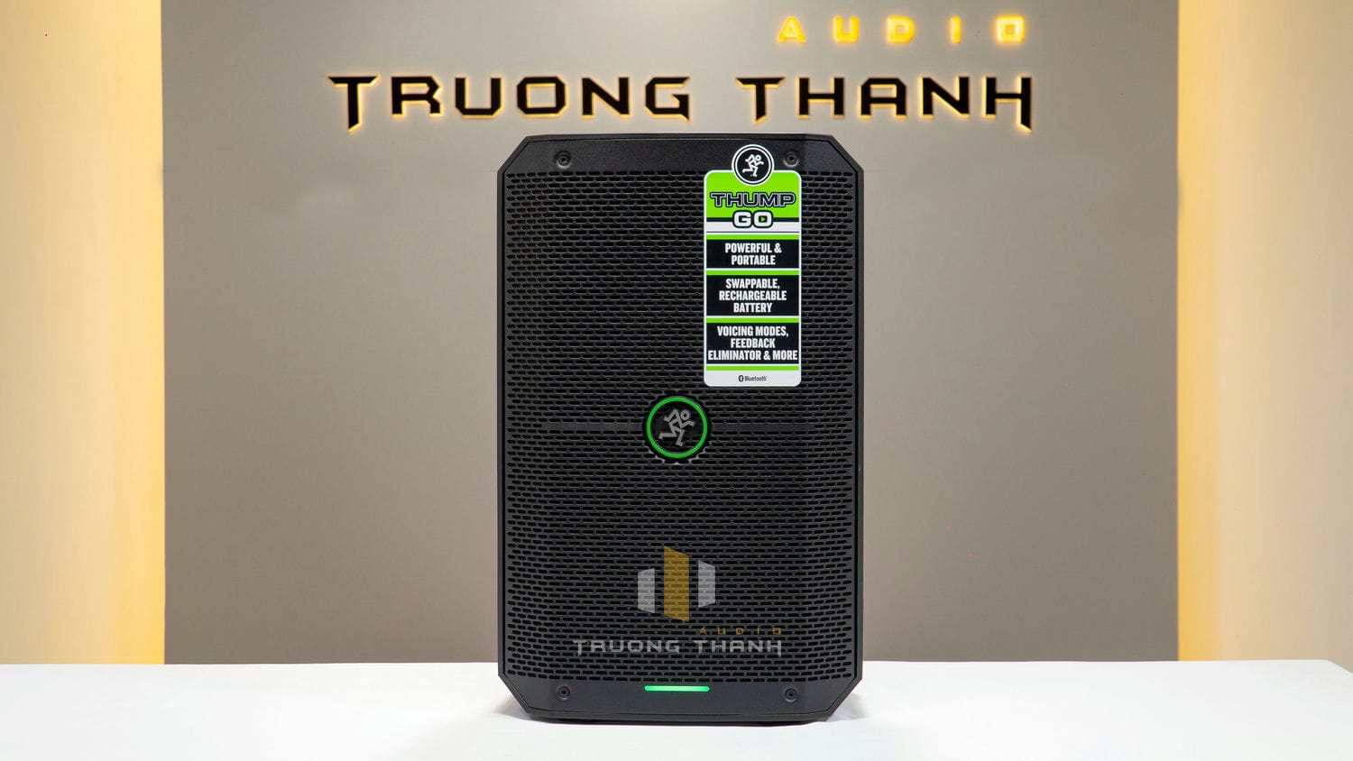 Mặt trước của Loa bluetooth Mackie Thump Go 8