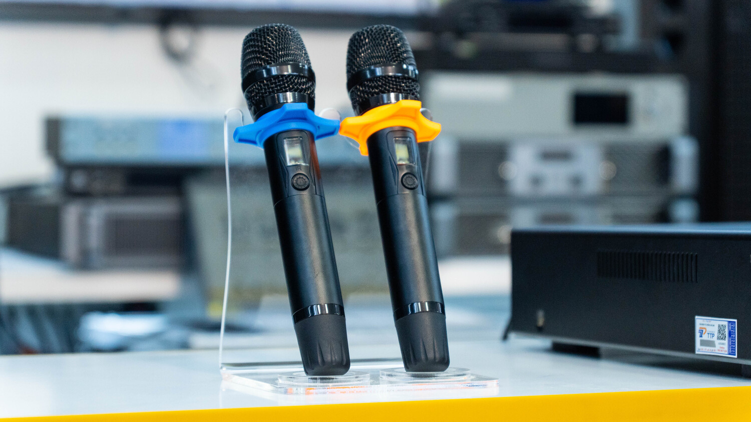 Ảnh sản phẩm Dàn karaoke Paramax TT330: (Paramax PRO V30, Vatasa Bla600 New, B&W S1500 Max) 10