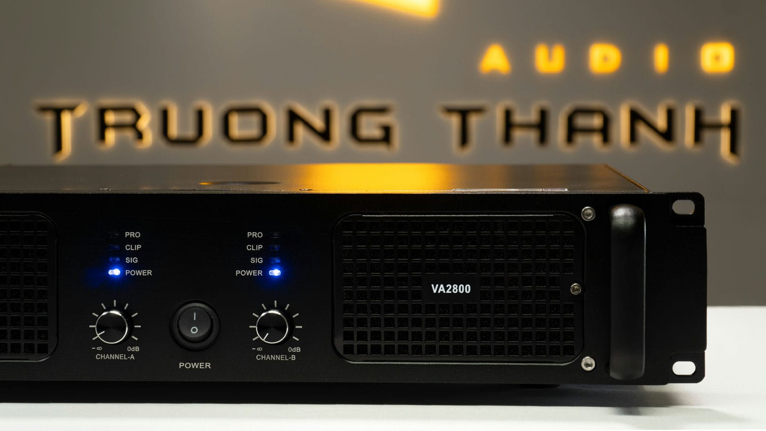 Ảnh sản phẩm Cục Đẩy Công Suất Vatasa VA-2800, 2 Kênh 26