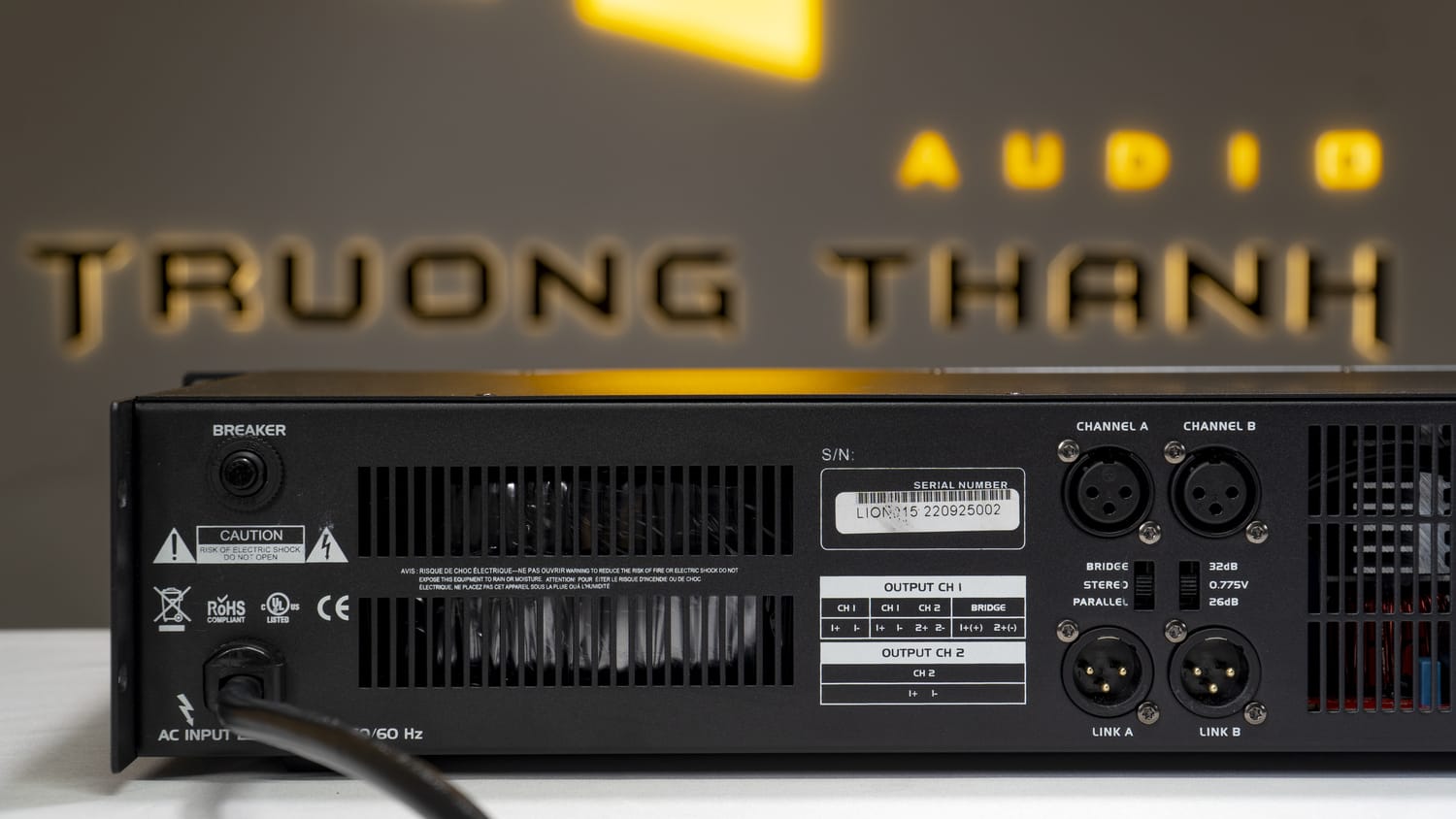 Ảnh sản phẩm Cục đẩy công suất 2 kênh DT Lion215 17
