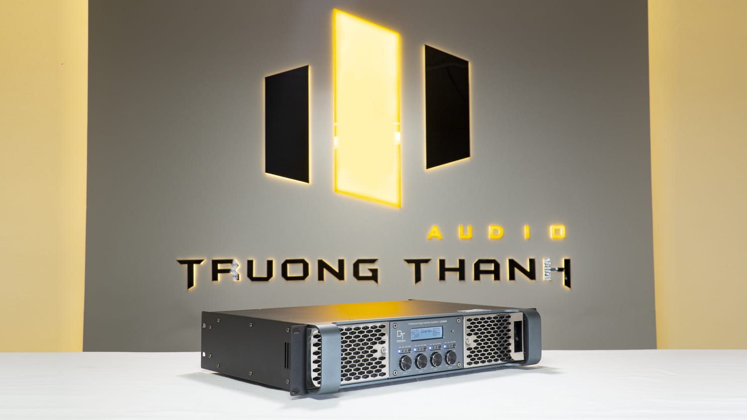 Ảnh sản phẩm Cục đẩy công suất 4 kênh DT Lion406 11
