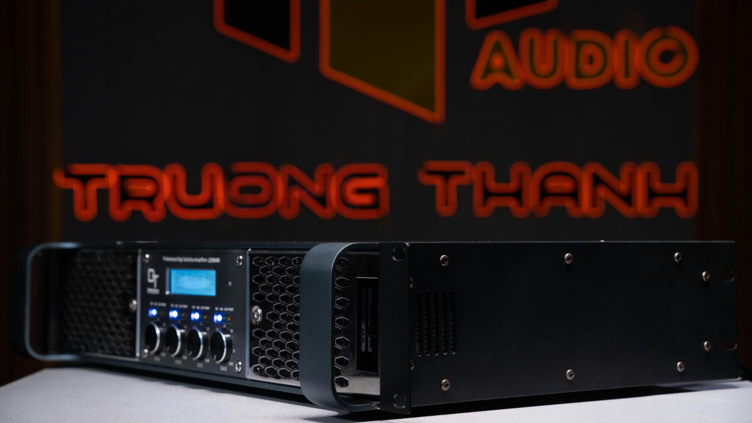 Ảnh sản phẩm Cục đẩy công suất 4 kênh DT Lion406 27